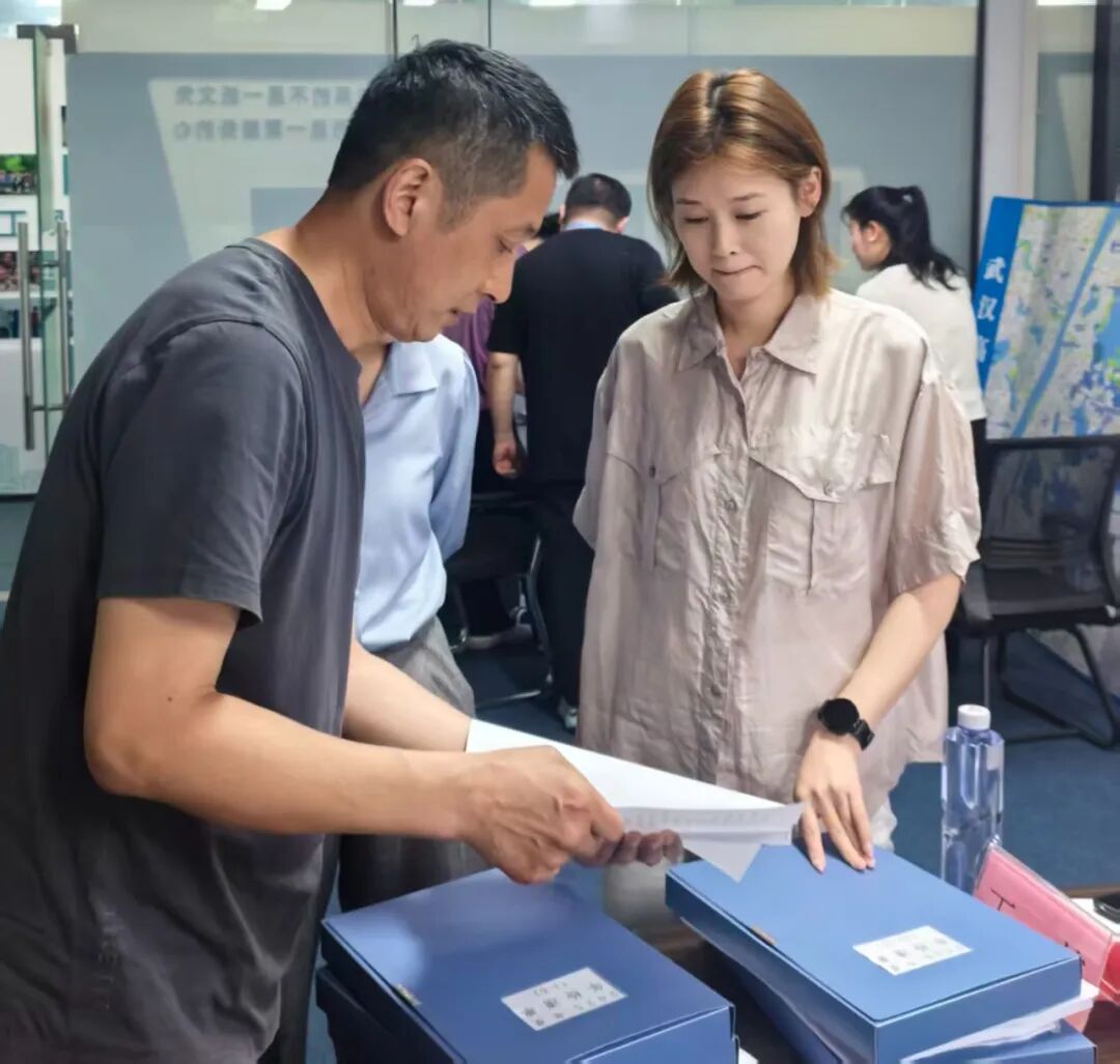 热烈欢迎湖北省教育厅高等学历继续教育专家组莅临武汉时代科技专修学院指导工作!(图7) 热烈欢迎湖北省教育厅高等学历继续教育专家组莅临武汉时代科技专修学院指导工作!(图4)